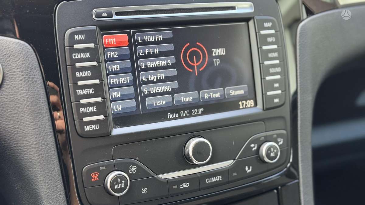 Ford S-MAX 2014 — photo 20