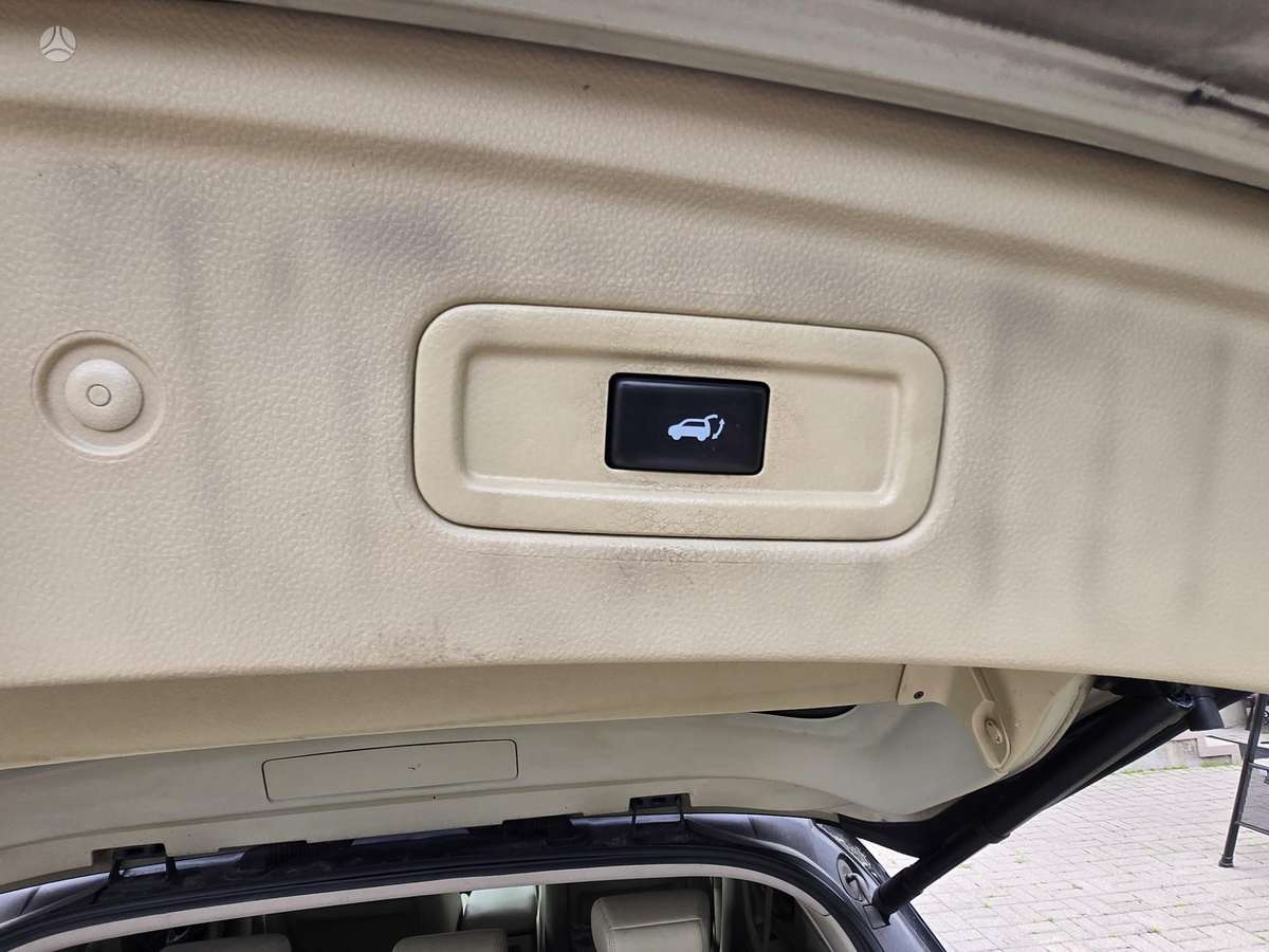 Infiniti FX30 2013 — photo 17