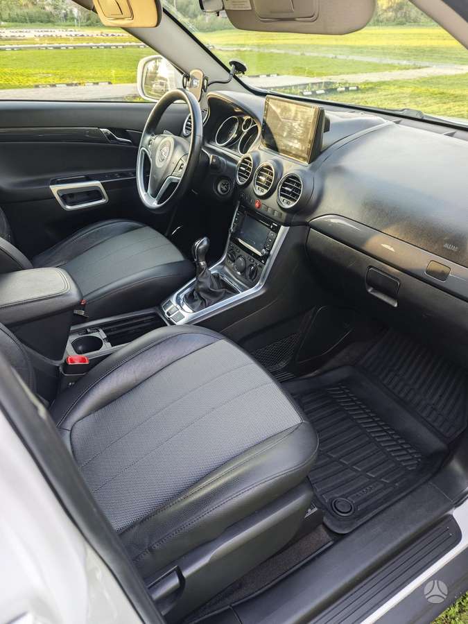 Opel Antara 2011 — photo 5
