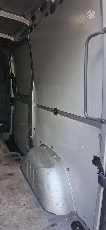 Mercedes-Benz Sprinter 2011 — photo 10