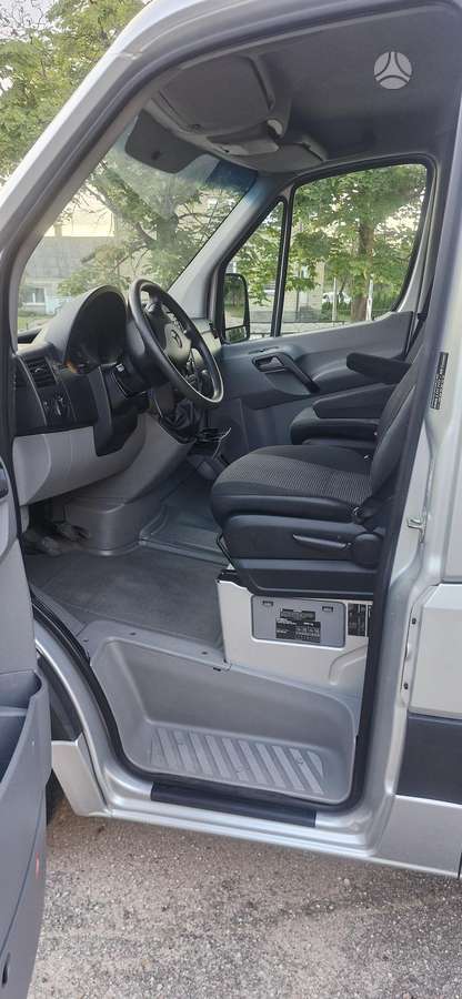Mercedes-Benz Sprinter 2011 — photo 12
