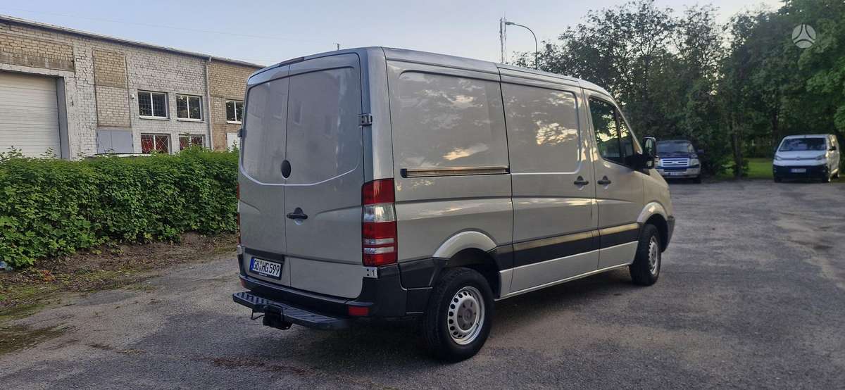 Mercedes-Benz Sprinter 2011 — interior
