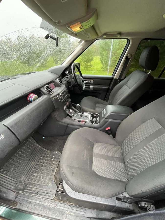 Land Rover 2010 — photo 6