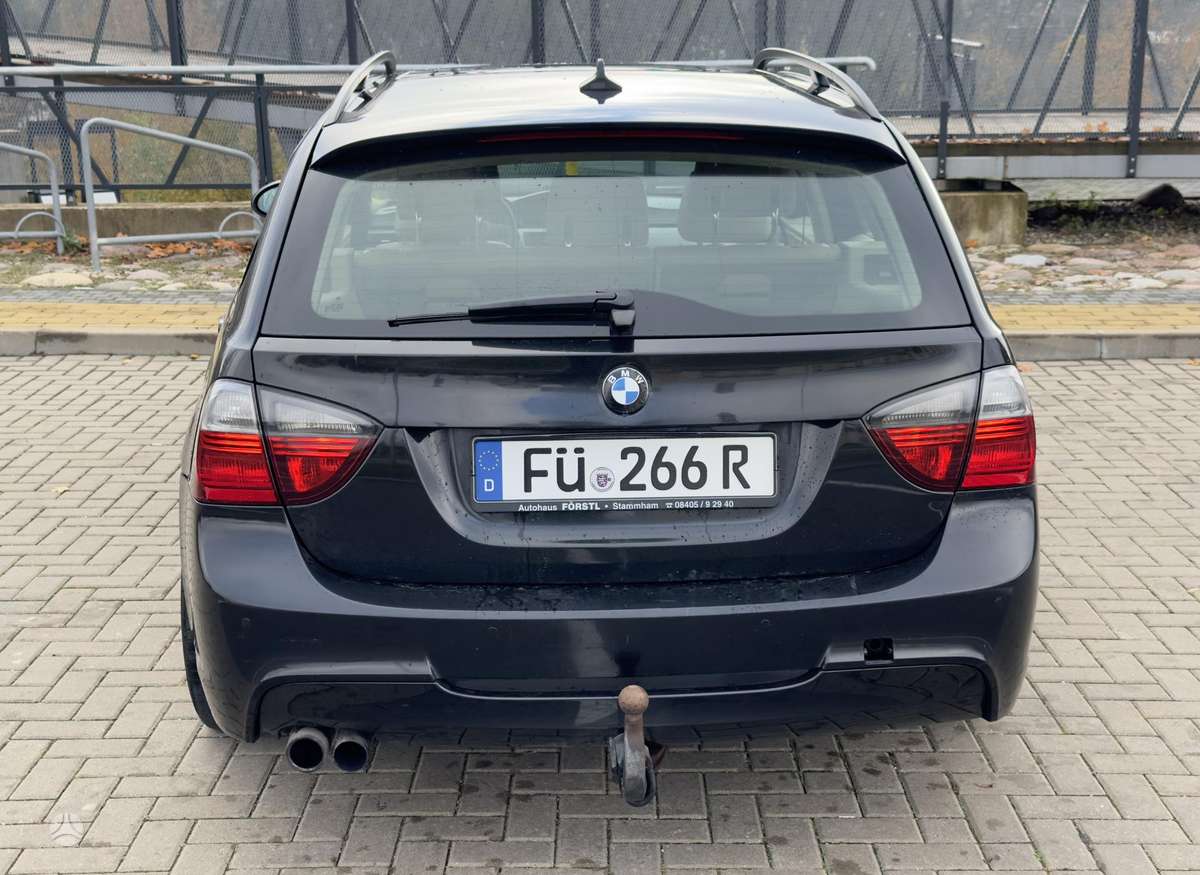 BMW 325 2008 — photo 7