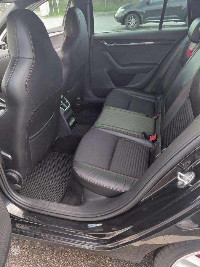 Skoda Octavia 2015 — вигляд ззаду