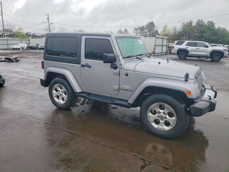 Jeep Wrangler 2014 — engine 3600 cm³, 286 HP (210kW)