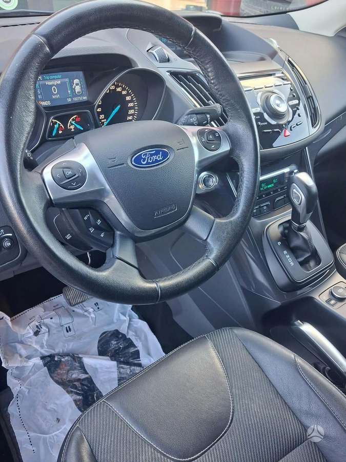 Ford Kuga 2014 — фото 30