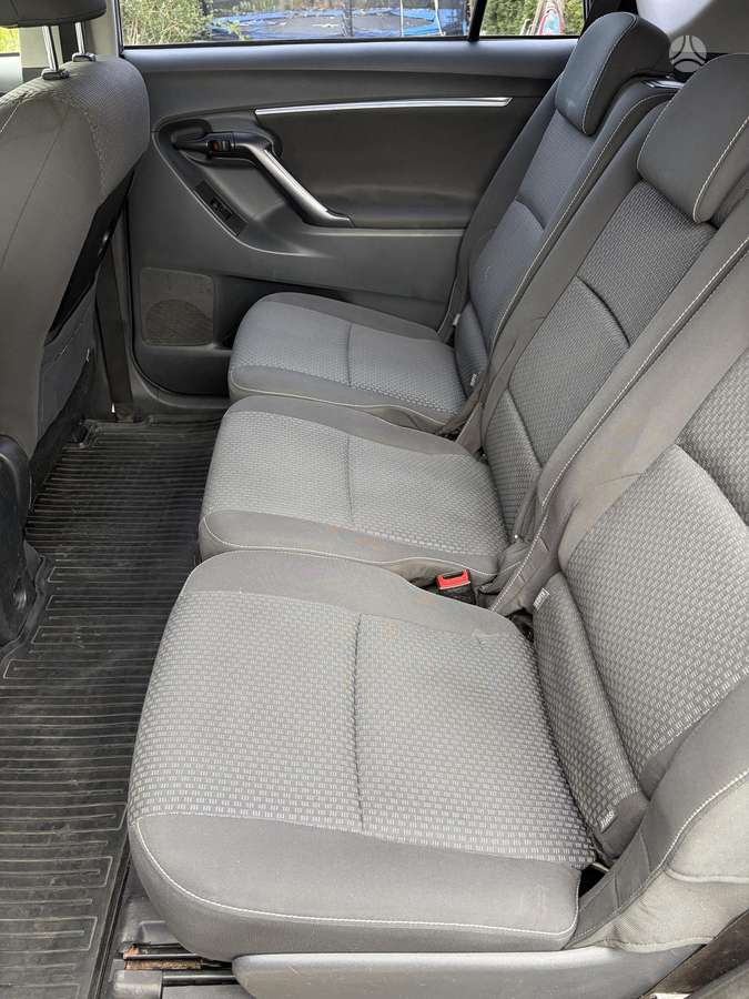 Toyota Verso 2014 — photo 10