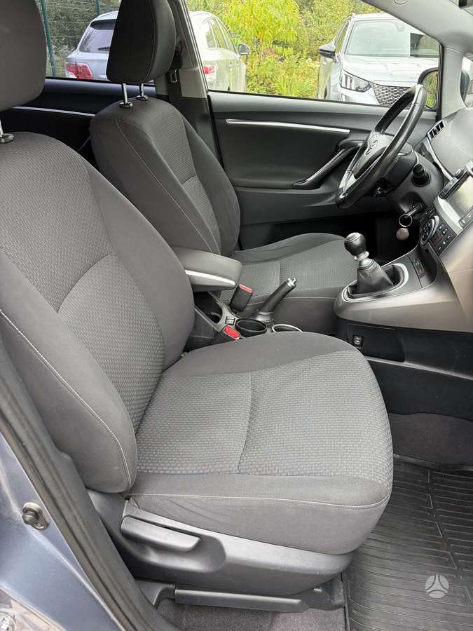 Toyota Verso 2014 — photo 8