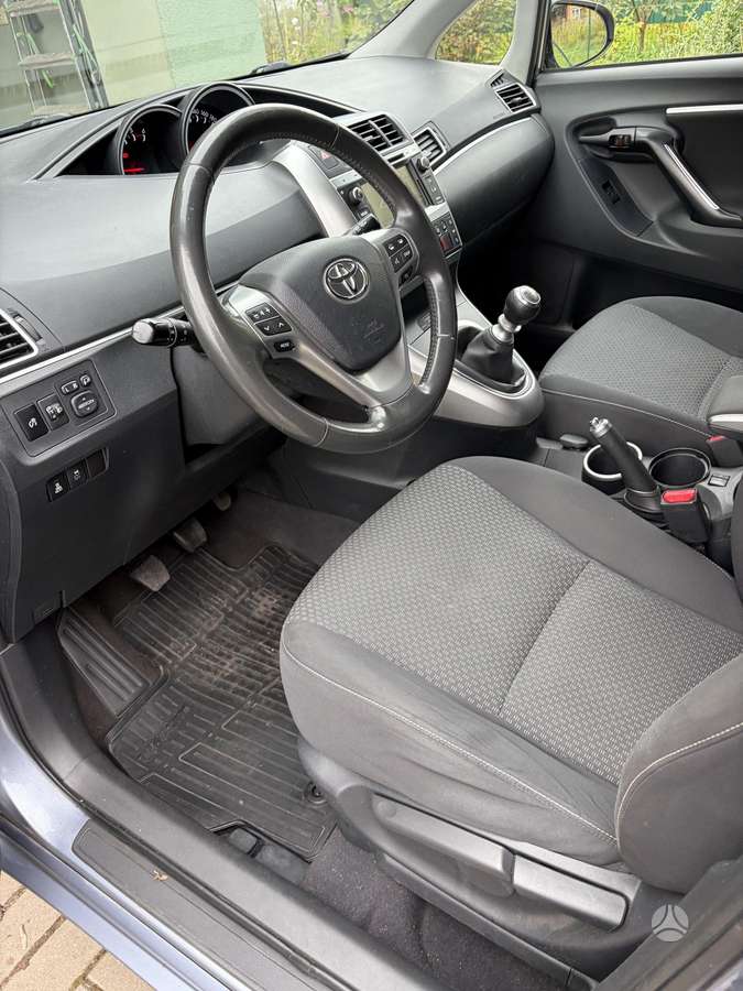 Toyota Verso 2014 — photo 9