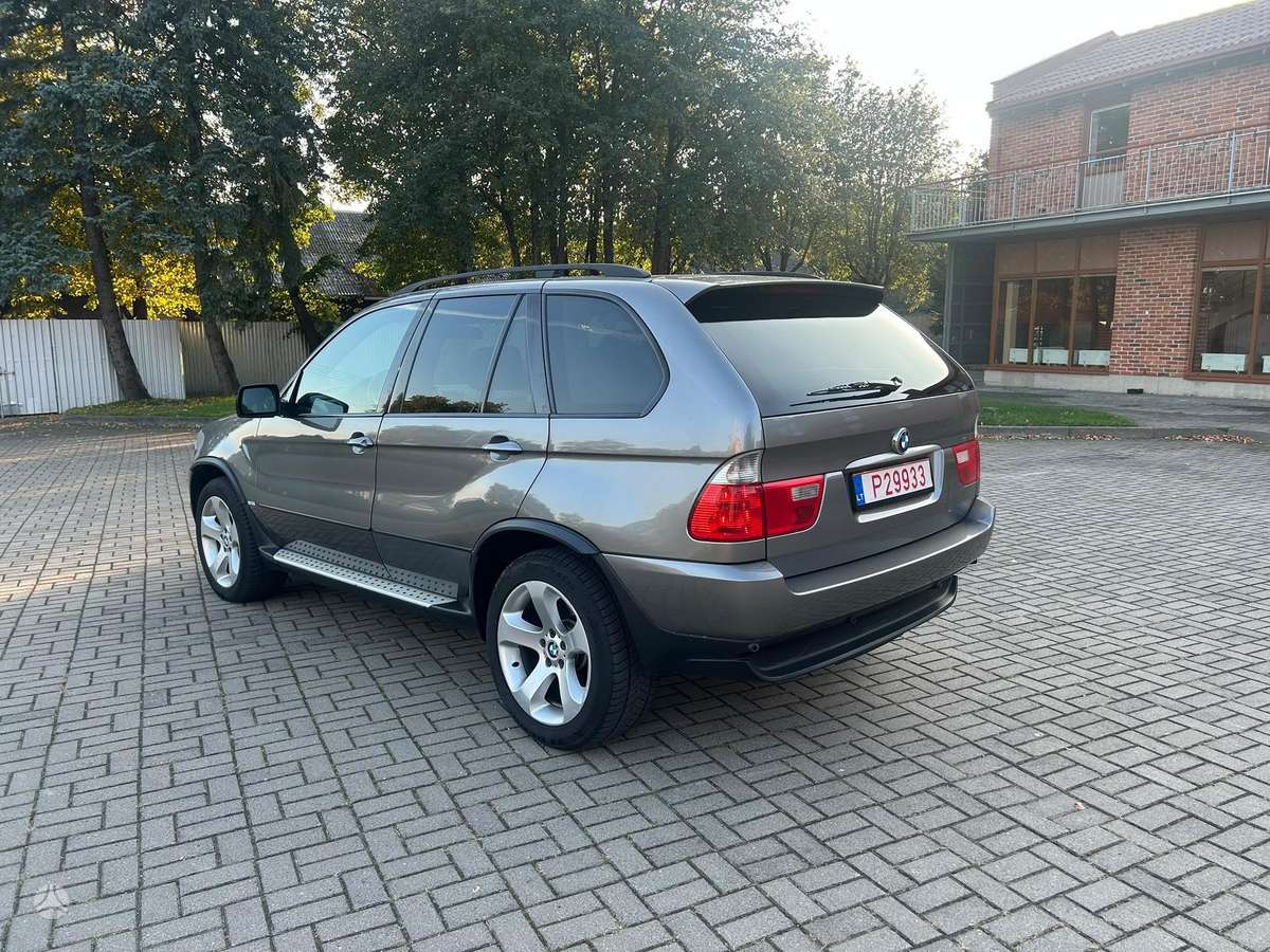 BMW X5 2006 — салон