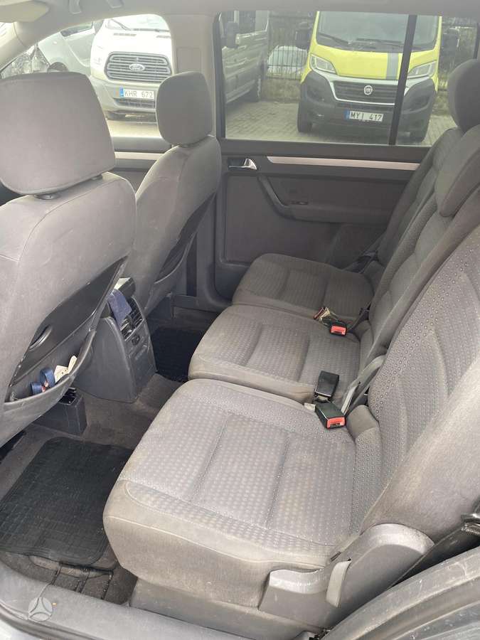 Volkswagen Touran 2004 — photo 6