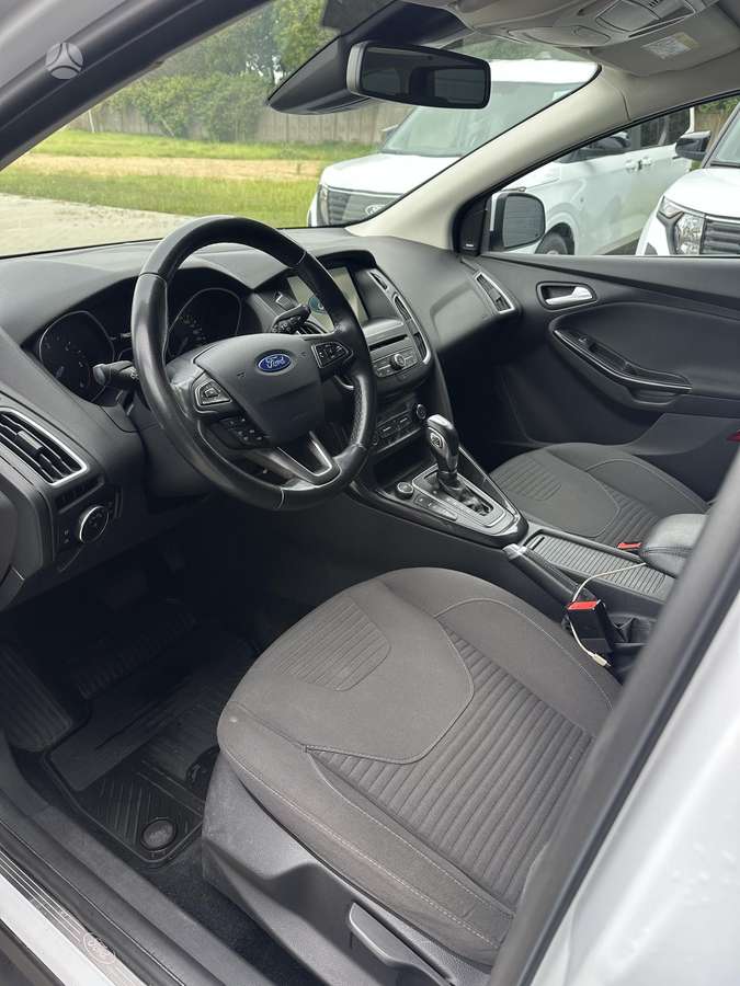 Ford Focus 2015 — фото 11
