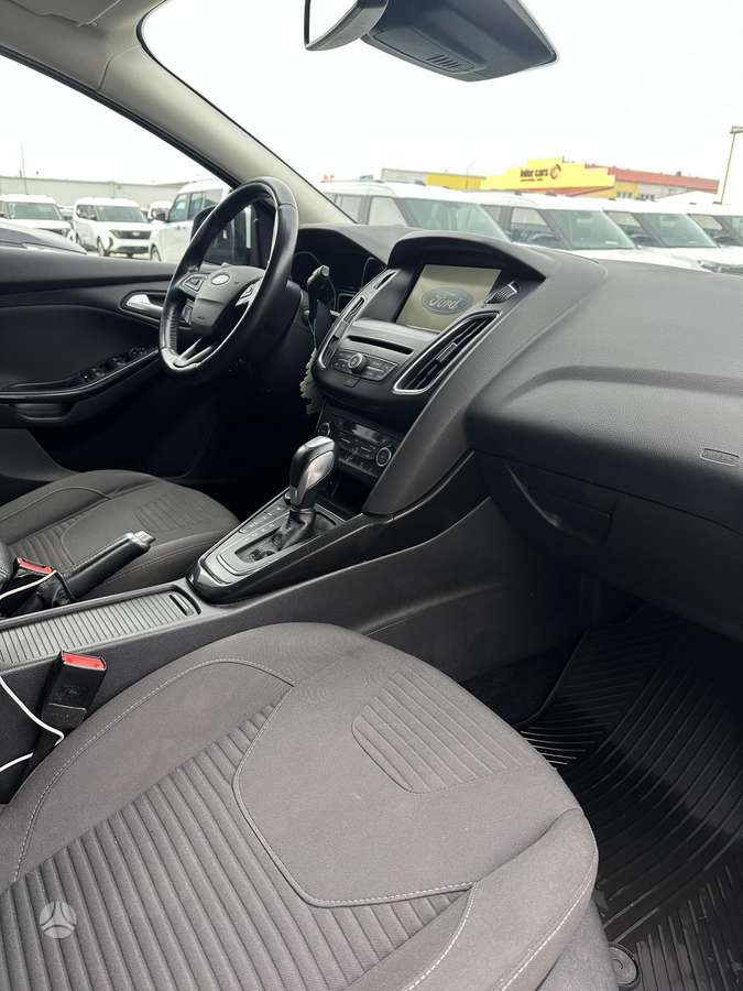 Ford Focus 2015 — фото 15