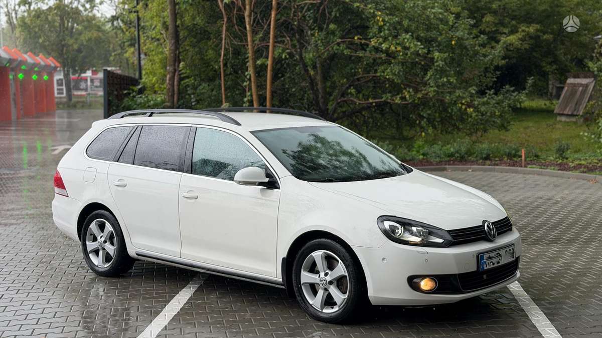 Volkswagen Golf 2010 — engine 1968 cm³, 140 HP (103kW)