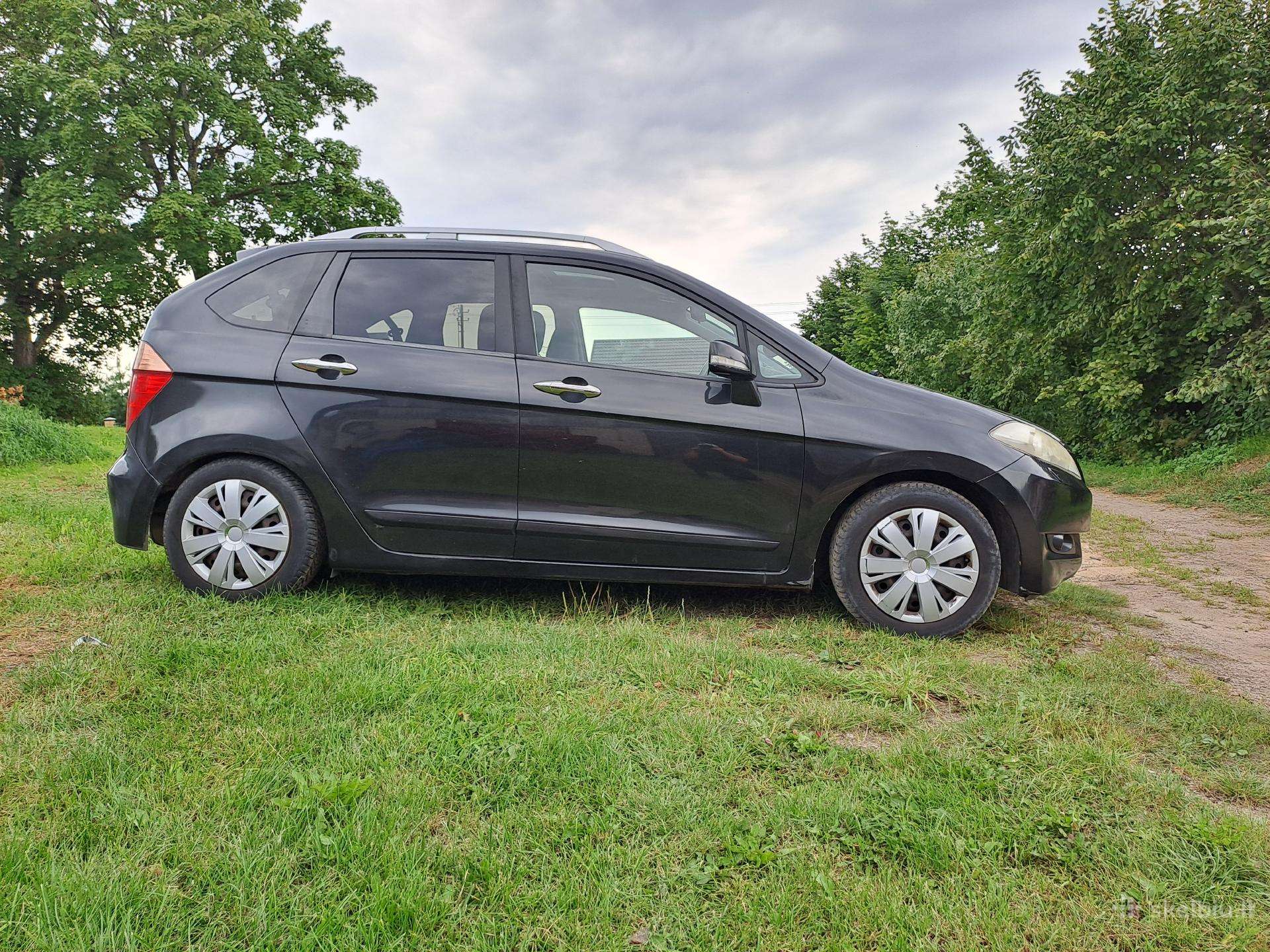 Honda FR-V 2009 — rear view