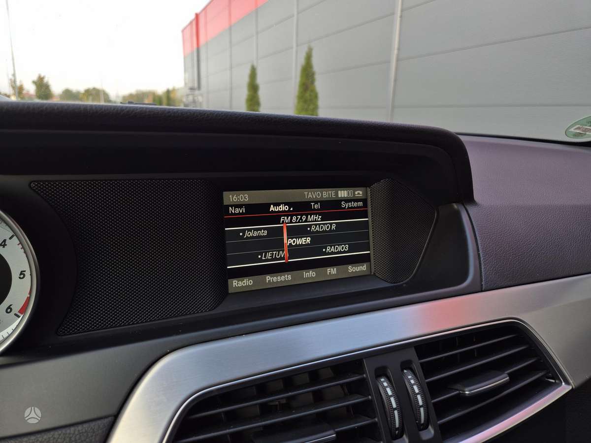 Mercedes-Benz C220 2013 — photo 17