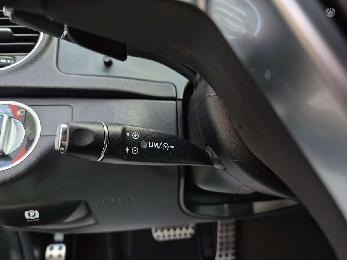 Mercedes-Benz C220 2013 — photo 30