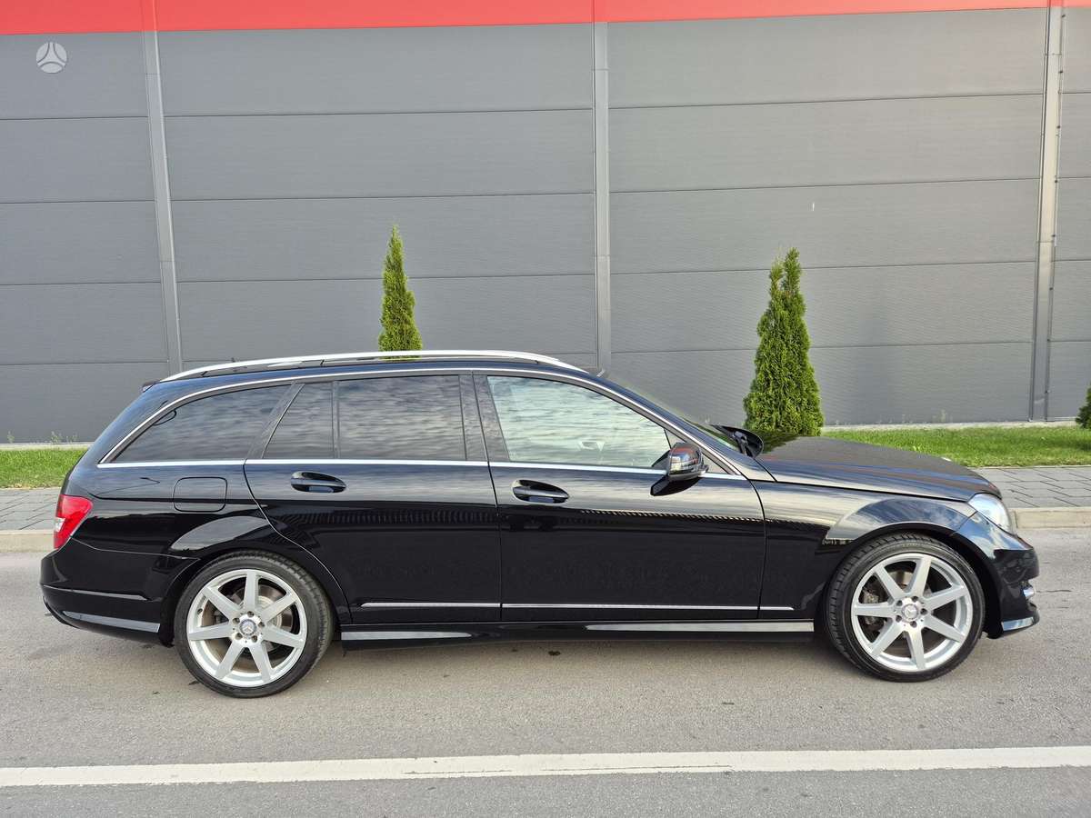 Mercedes-Benz C220 2013 — photo 42