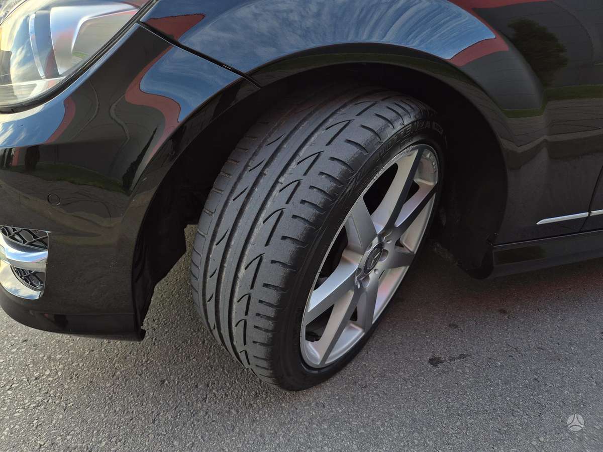 Mercedes-Benz C220 2013 — photo 45