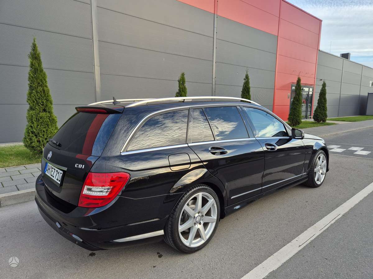 Mercedes-Benz C220 2013 — photo 5