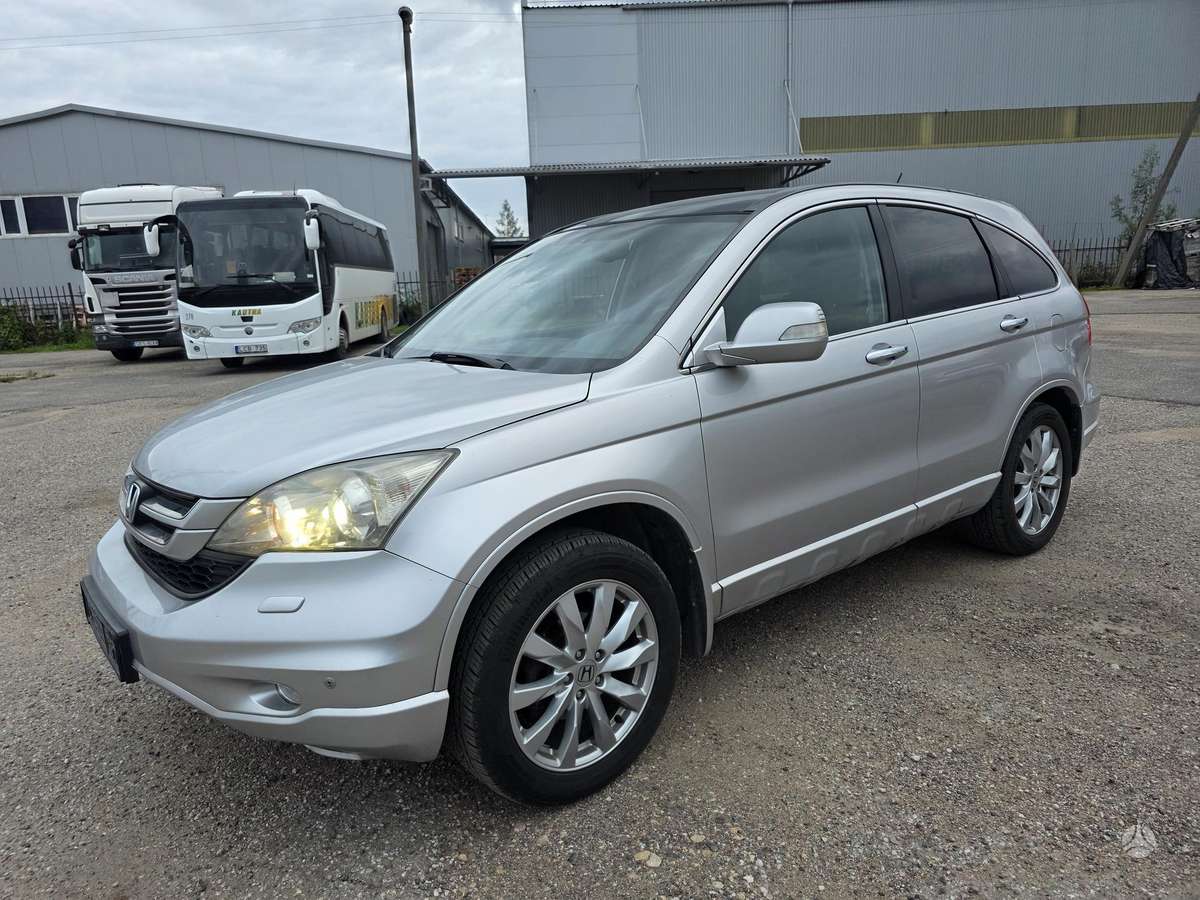 Honda CR-V 2011 — салон