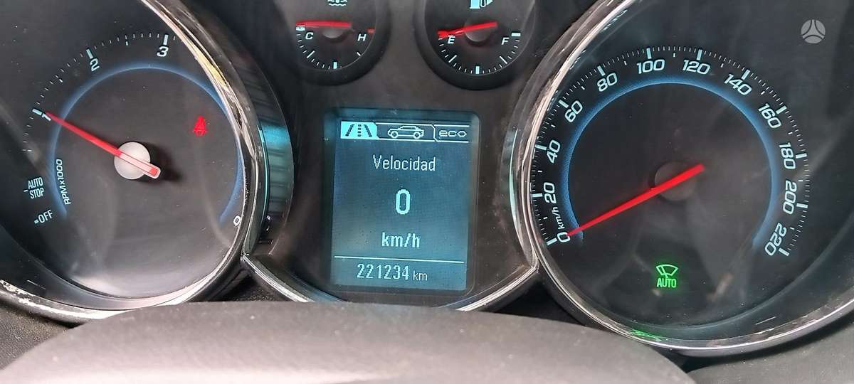 Chevrolet Cruze 2012 — вигляд ззаду