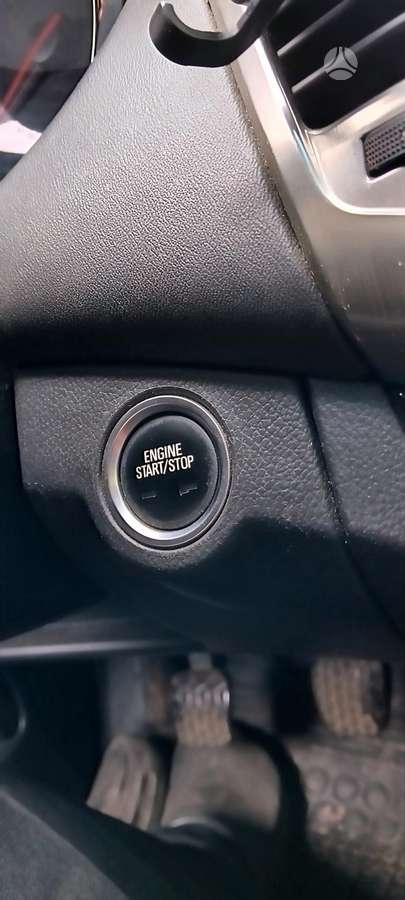 Chevrolet Cruze 2012 — салон