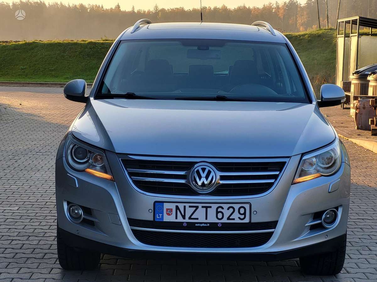 Volkswagen Tiguan 2010 — photo 12