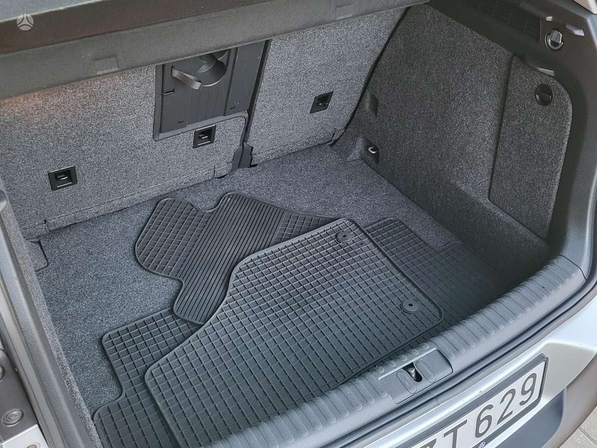 Volkswagen Tiguan 2010 — photo 24