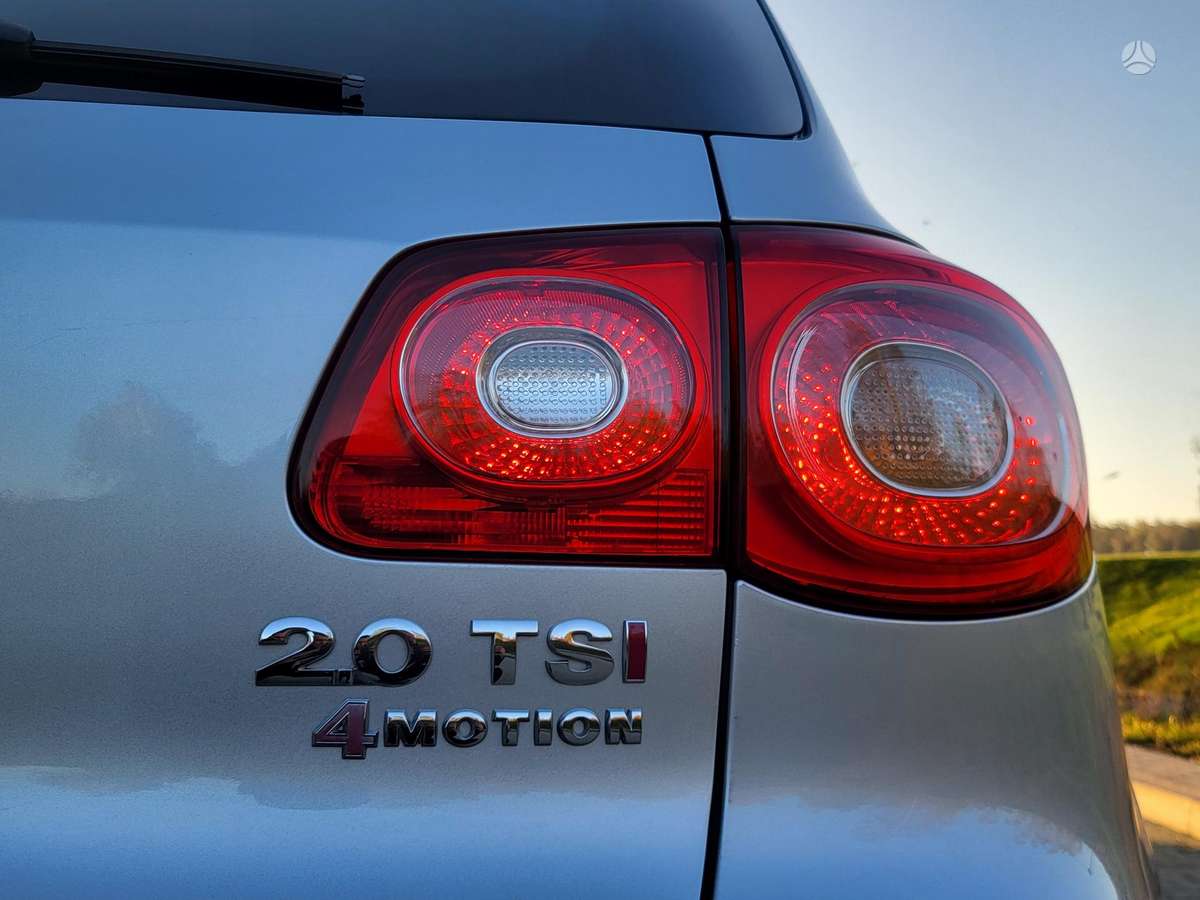 Volkswagen Tiguan 2010 — photo 25