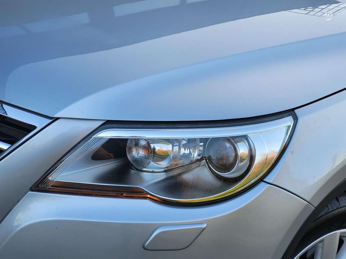 Volkswagen Tiguan 2010 — photo 26