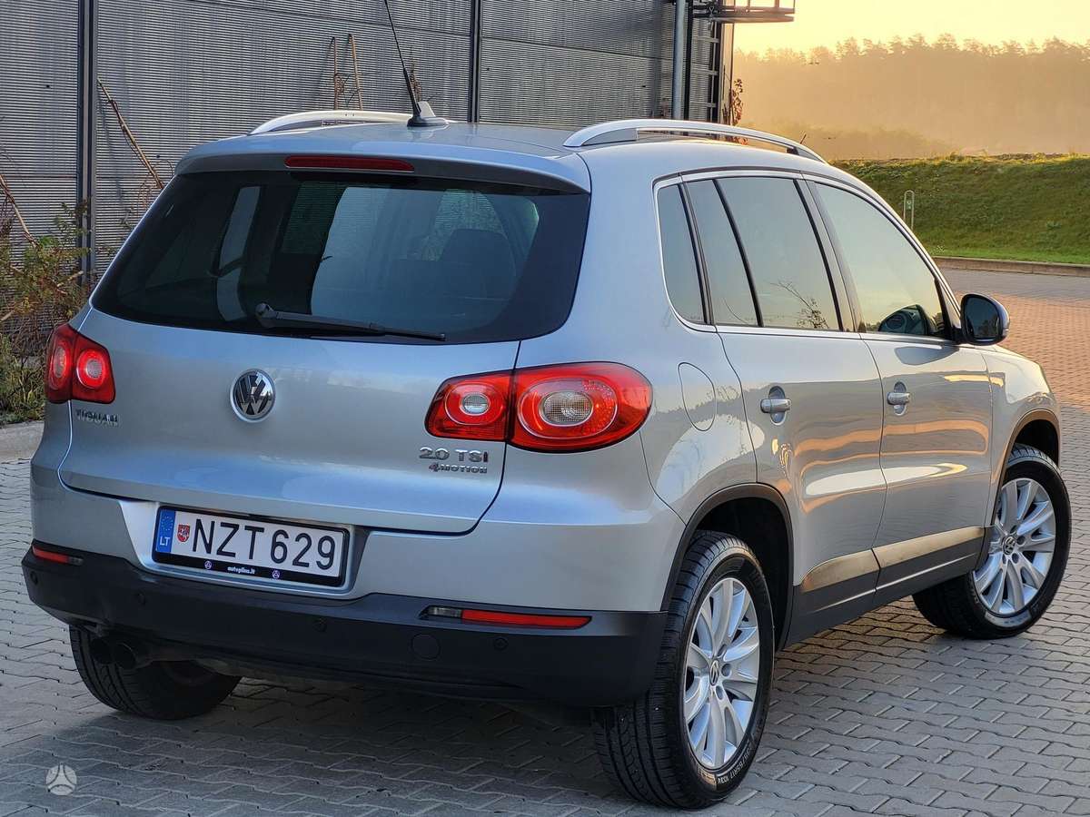 Volkswagen Tiguan 2010 — photo 8