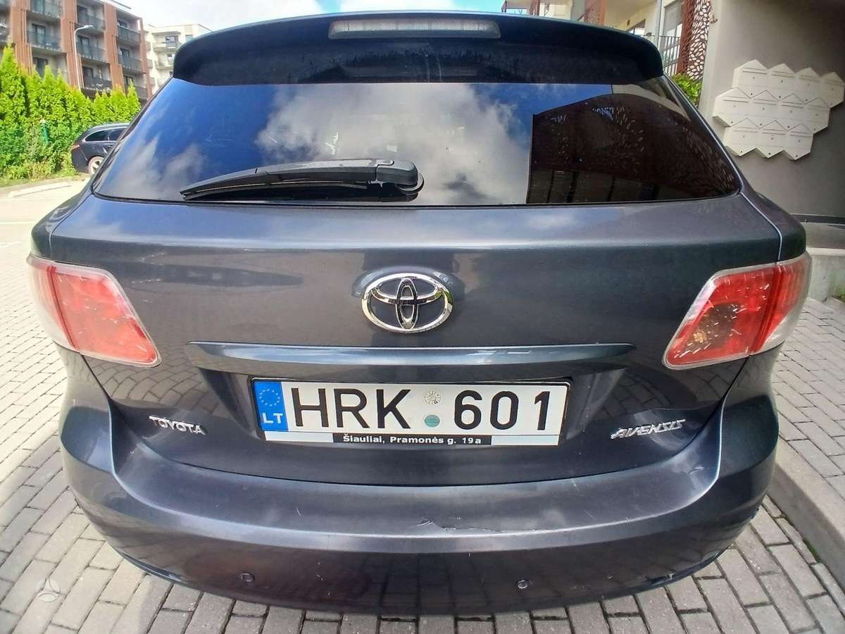 Toyota Avensis 2009 — двигун 2231 cm³, 150 HP (110kW)