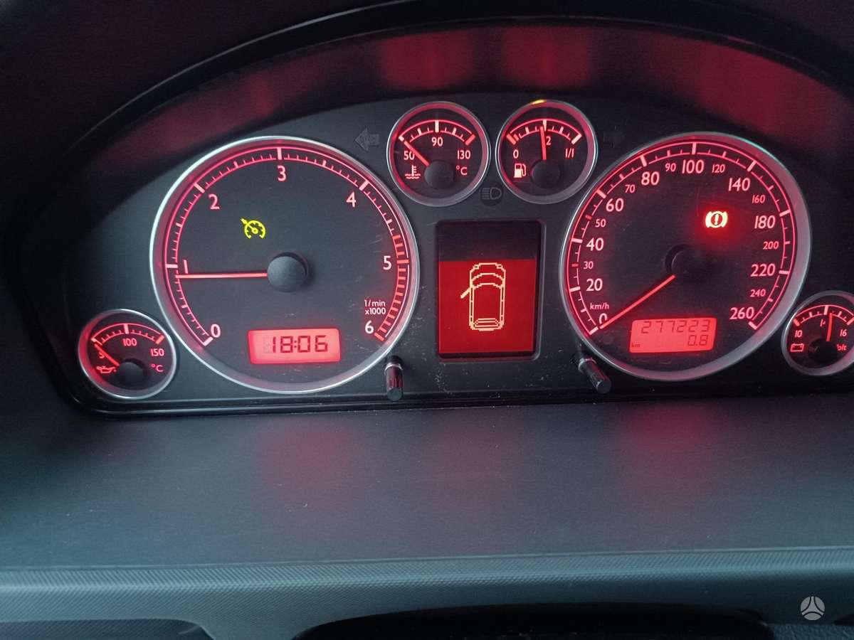 Seat Alhambra 2010 — photo 20