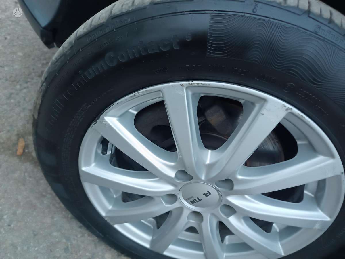 Seat Alhambra 2010 — photo 27
