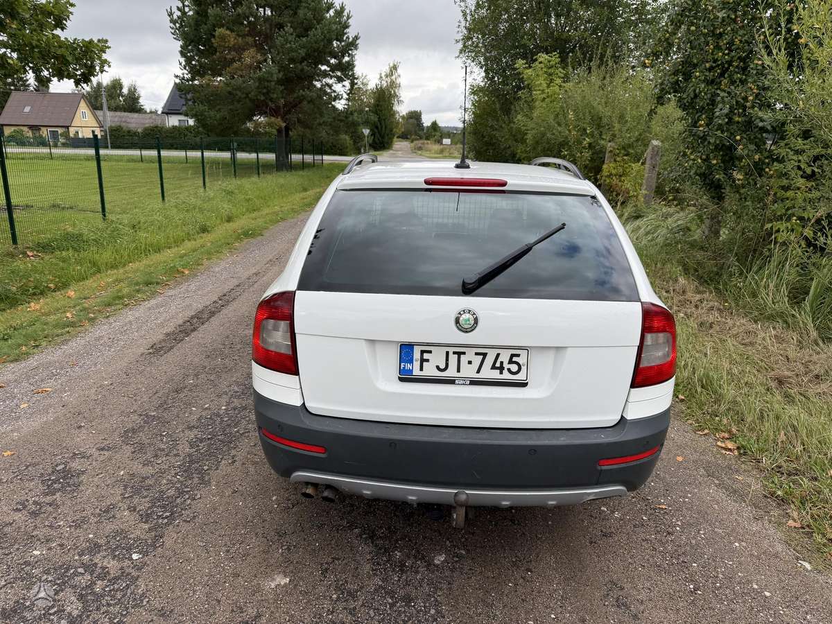 Skoda Octavia 2010 — photo 5