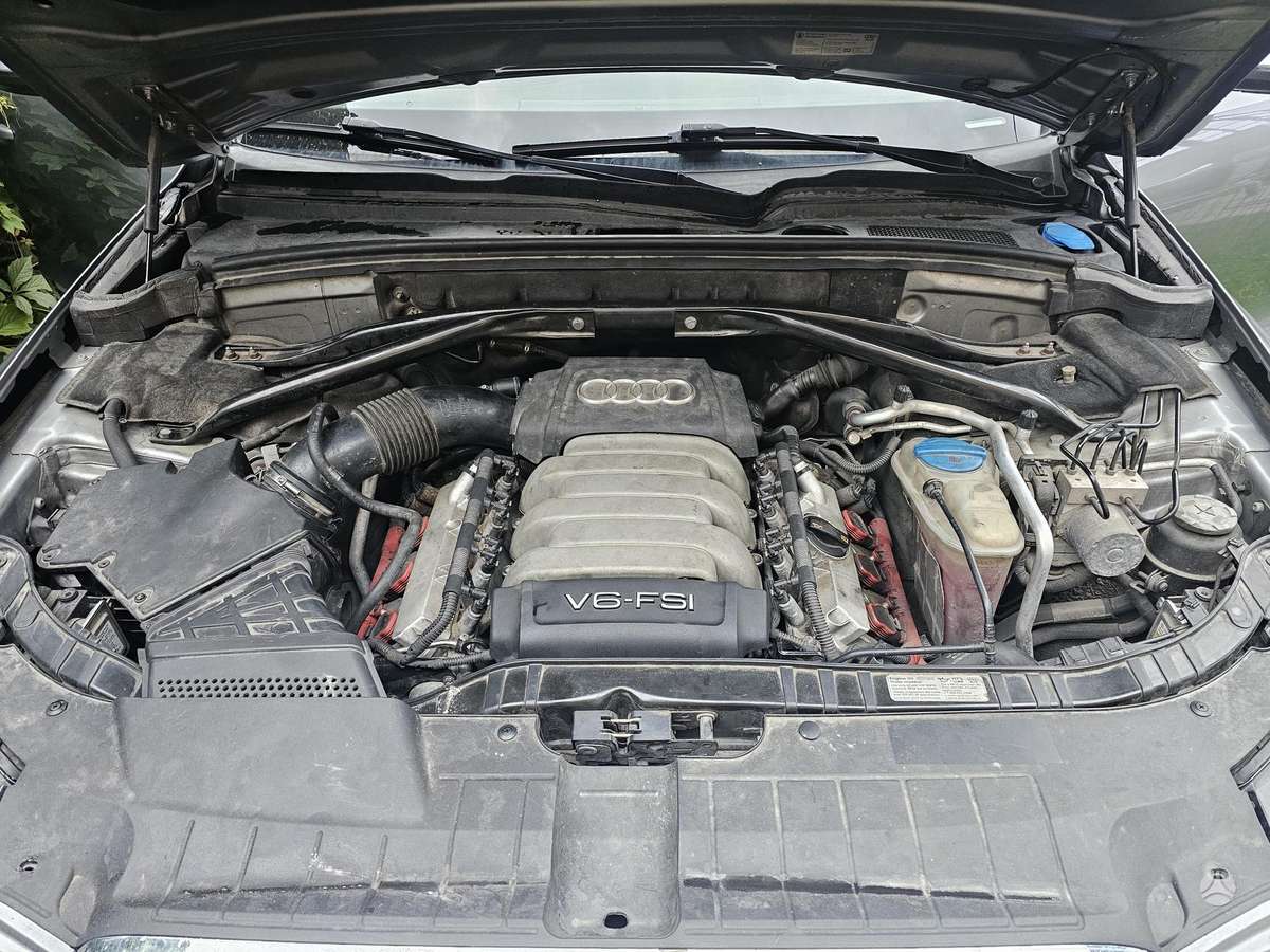 Audi Q5 2011 — photo 11