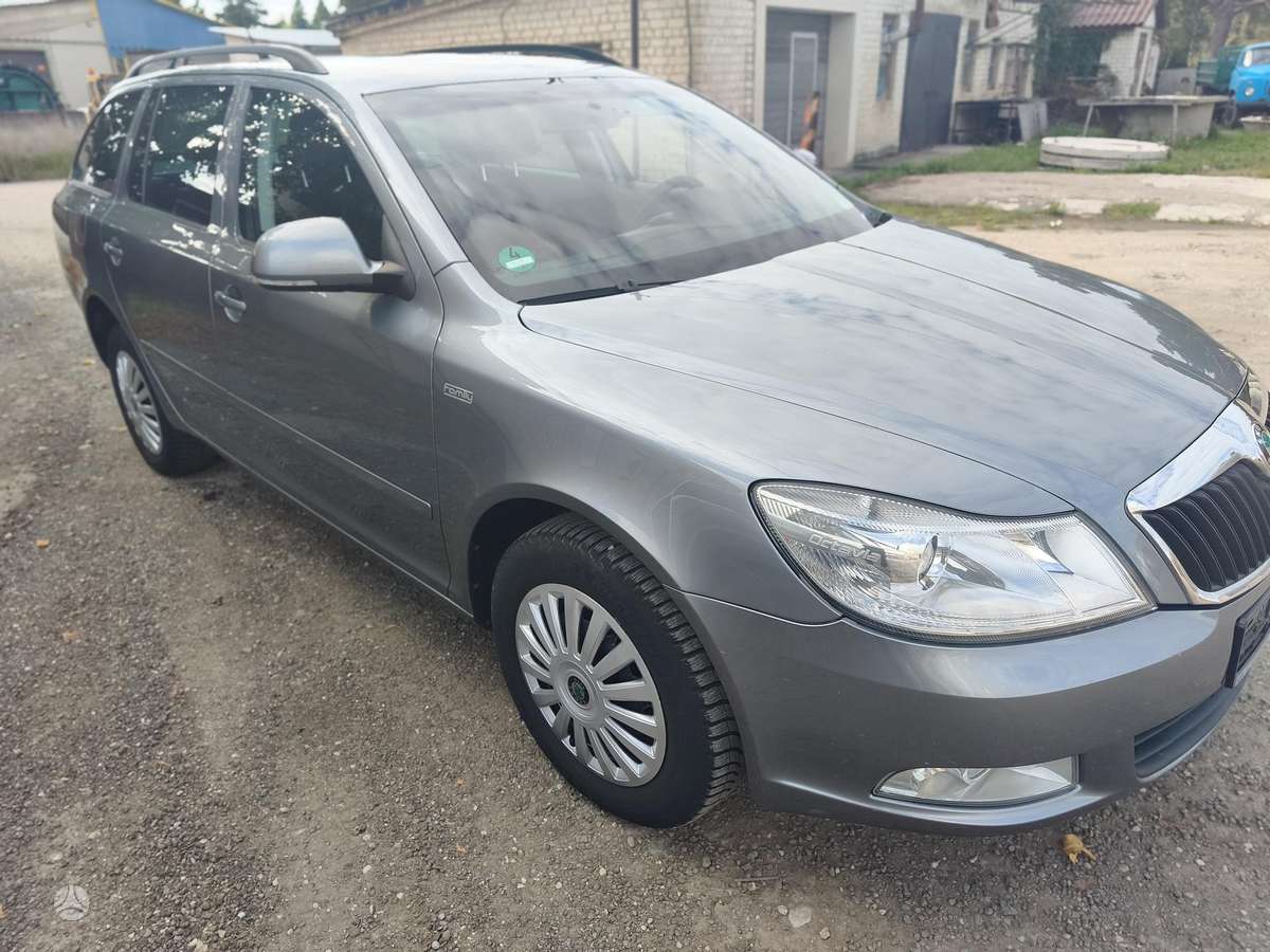 Skoda Octavia 2013 — салон