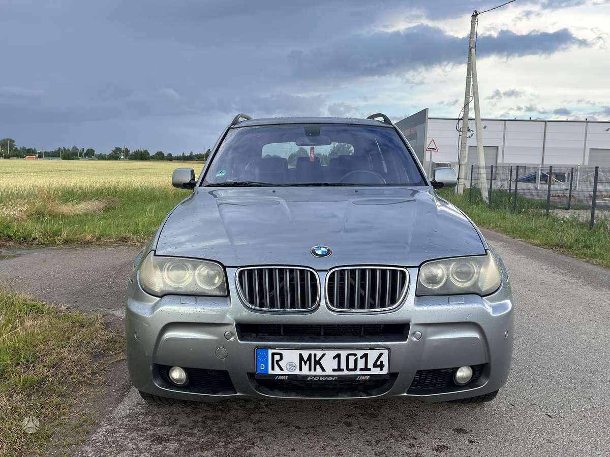 BMW X3 2007 — салон