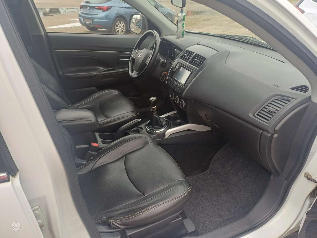 Mitsubishi ASX 2013 — photo 10