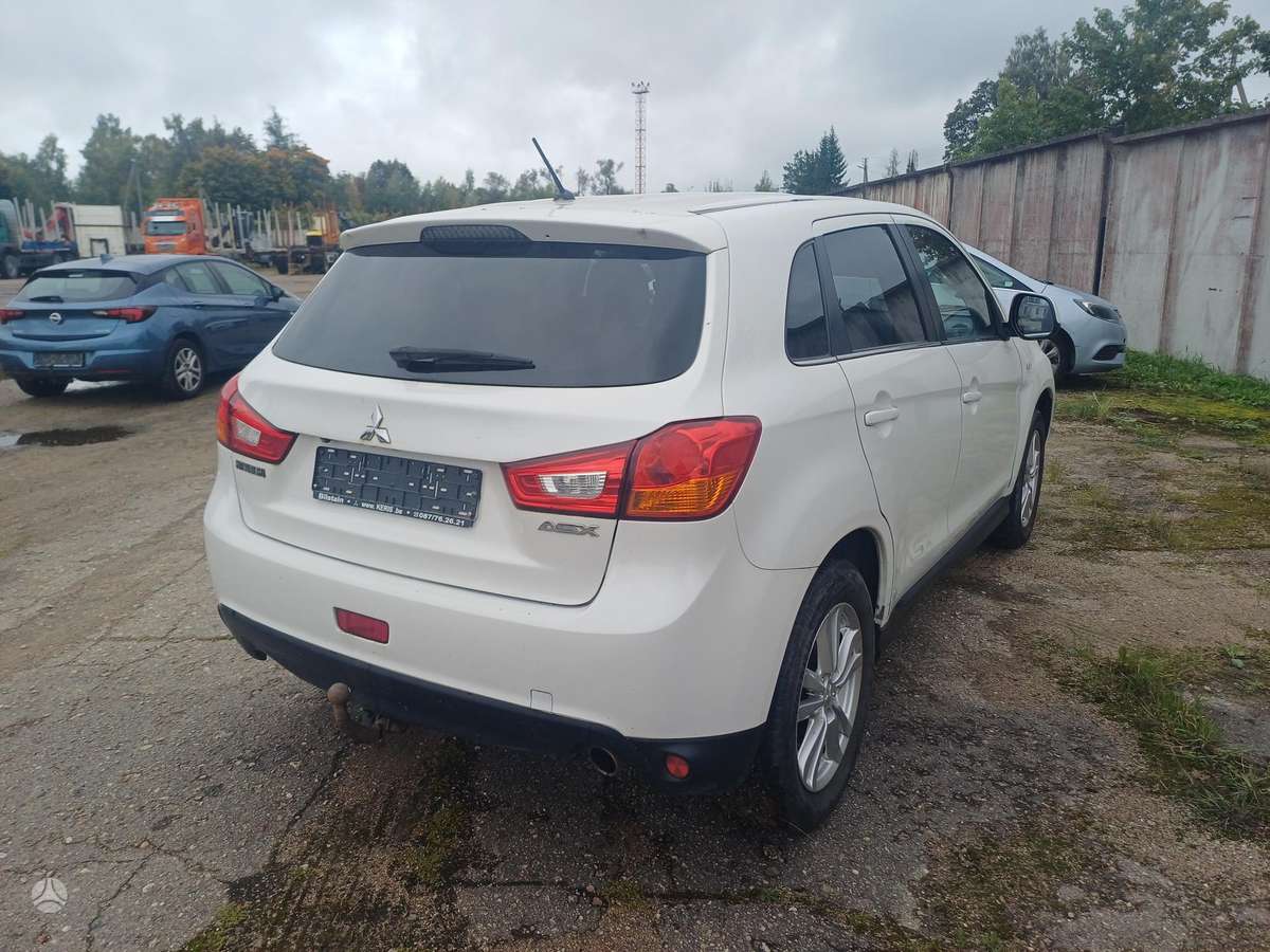 Mitsubishi ASX 2013 — engine 1800 cm³, 116 HP (85kW)