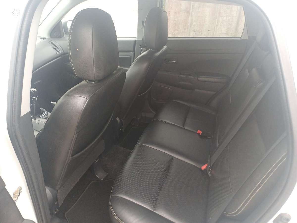 Mitsubishi ASX 2013 — photo 9