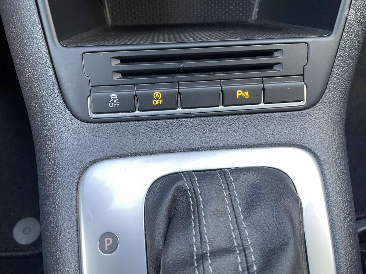 Volkswagen Golf 2013 — photo 17