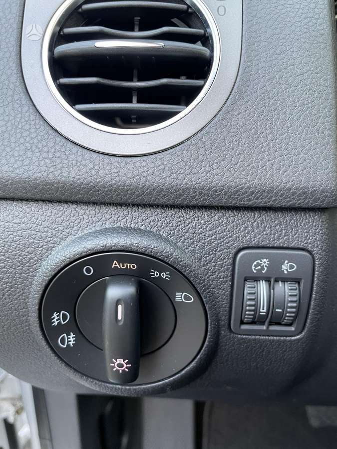 Volkswagen Golf 2013 — photo 21