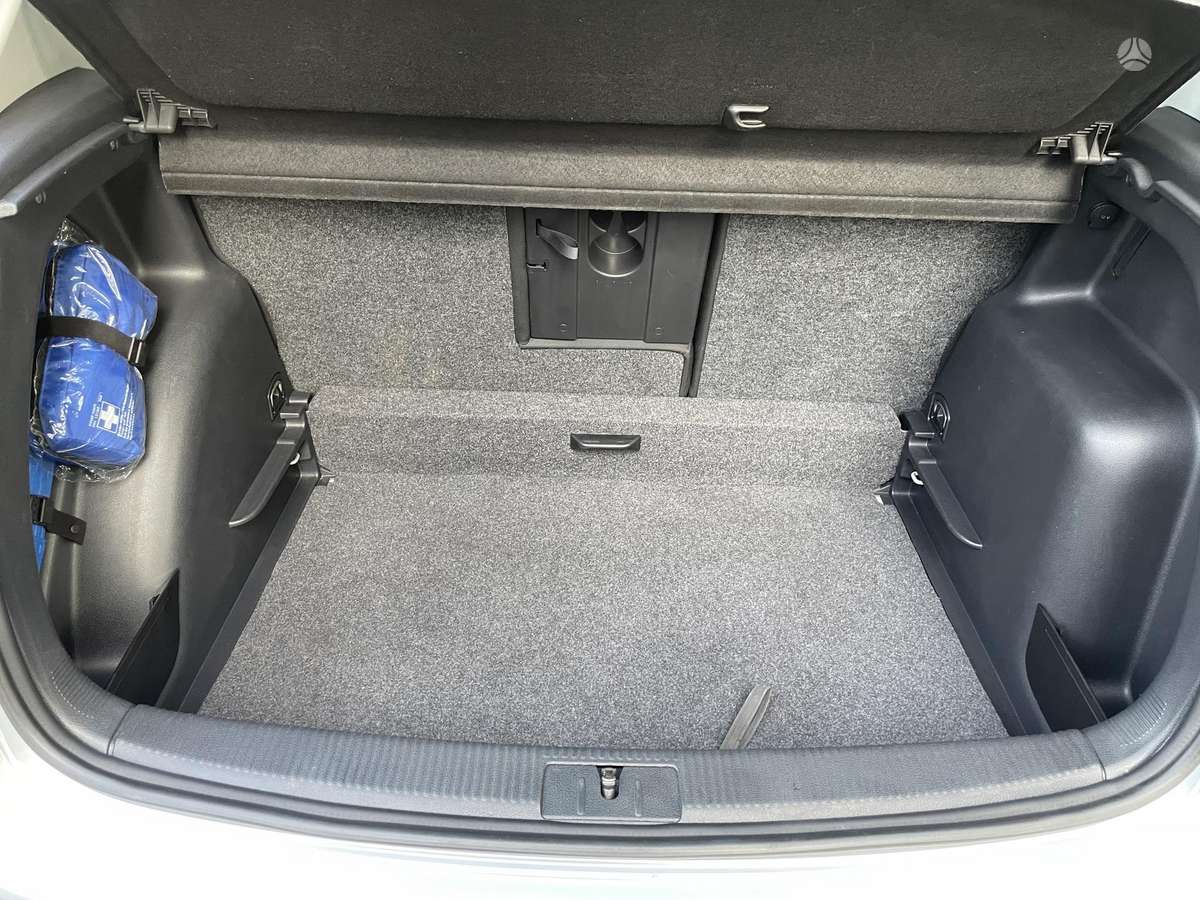 Volkswagen Golf 2013 — photo 27