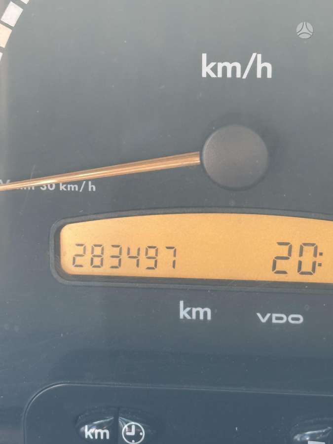 Mercedes-Benz 310 2005 — photo 12