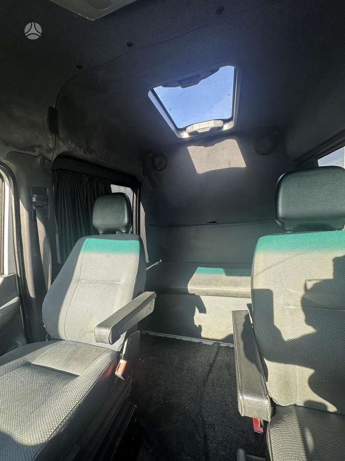 Mercedes-Benz 310 2005 — photo 16