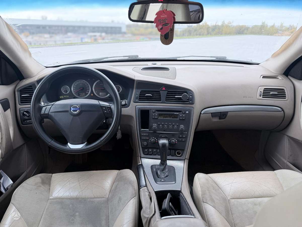Volvo V70 2007 — photo 9