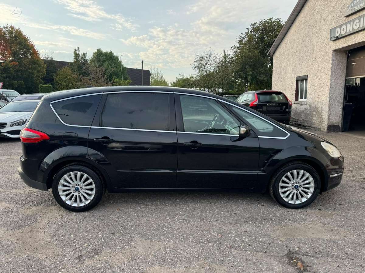 Ford S-MAX 2013 — двигун 2000 cm³, 140 HP (103kW)